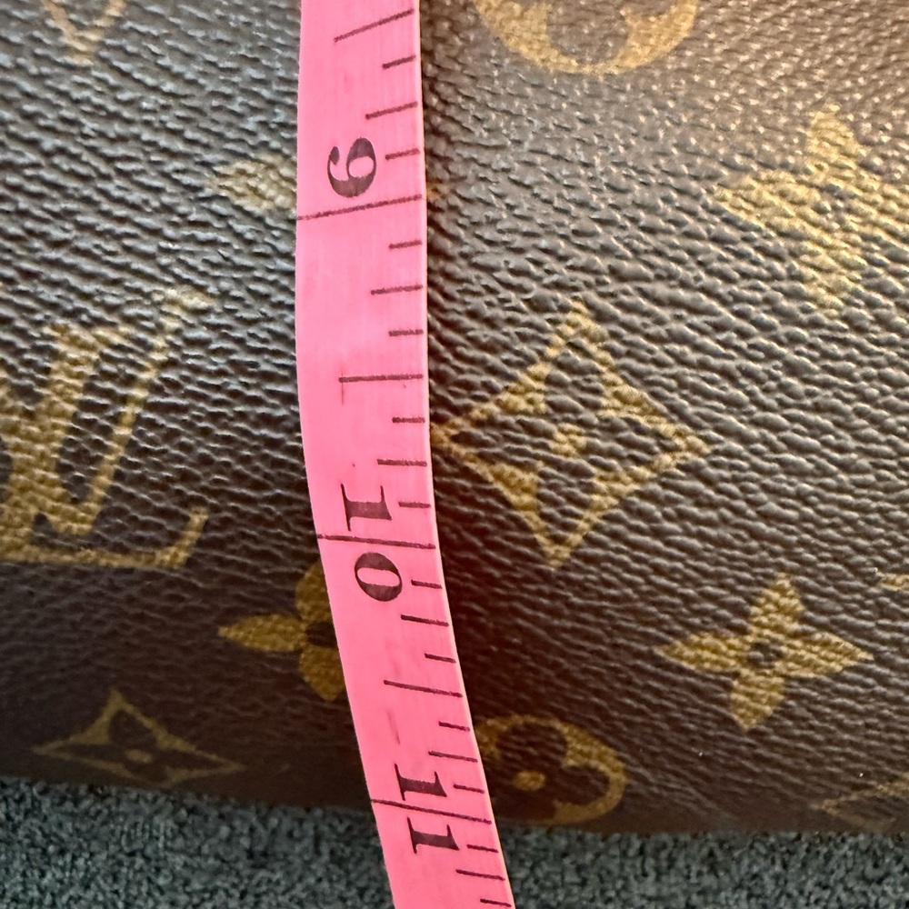 Authentic Louis Vuitton Brown Monogram Shoulder Bag - Picture 5 of 16